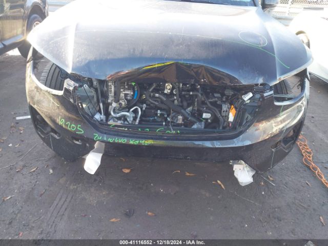 YV4L12UK2R2296509 Volvo Xc40 B5 Core Dark Theme