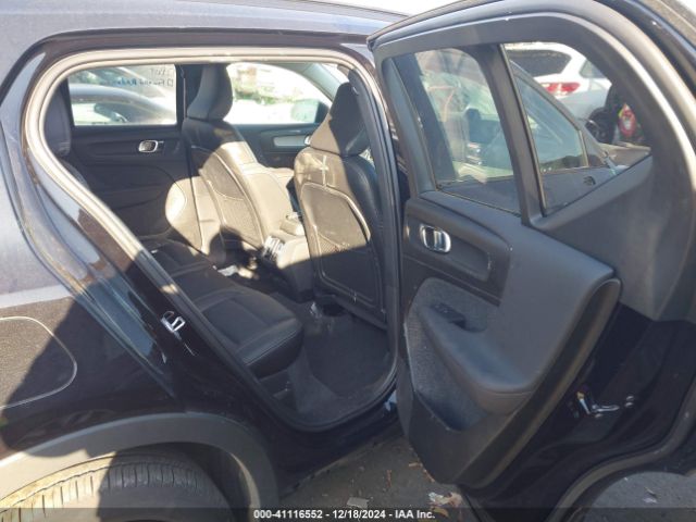 YV4L12UK2R2296509 Volvo Xc40 B5 Core Dark Theme