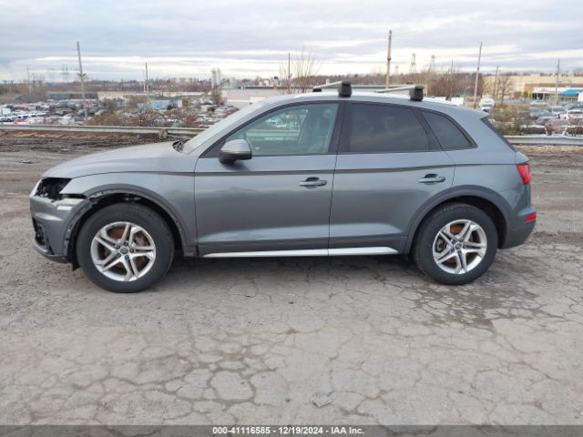 WA1ANAFY4J2050019 Audi Q5 2.0t Premium/2.0t Tech Premium