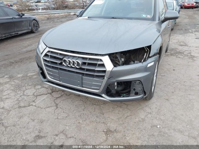 WA1ANAFY4J2050019 Audi Q5 2.0t Premium/2.0t Tech Premium