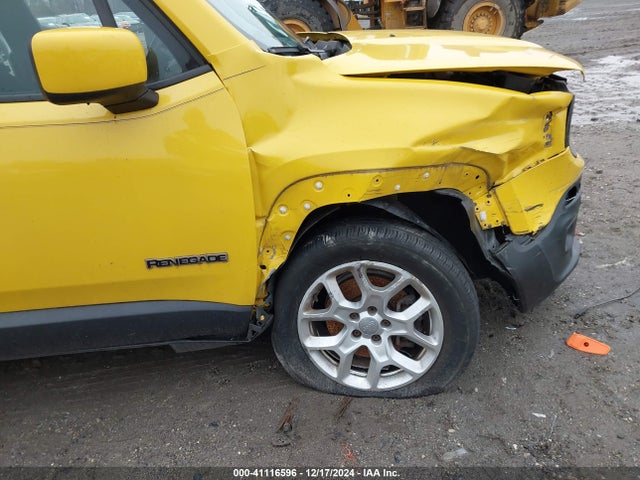 Jeep Renegade Latitude 2015 ZACCJABT0FPB83667 Image 18
