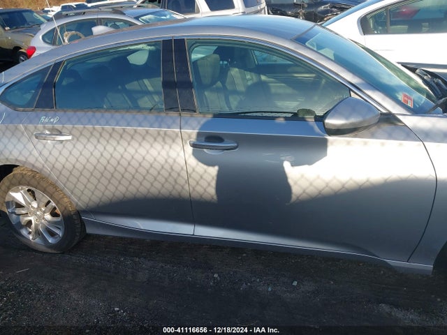 1HGCV1F19KA174040 Honda ACCORD LX