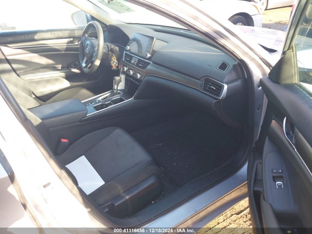 1HGCV1F19KA174040 Honda ACCORD LX