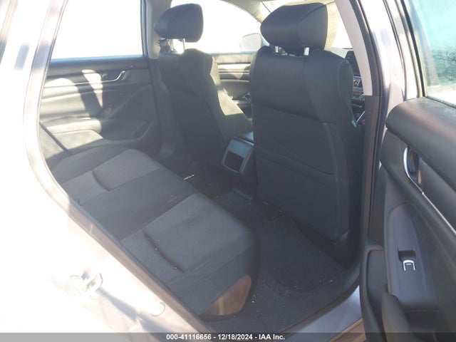 1HGCV1F19KA174040 Honda ACCORD LX