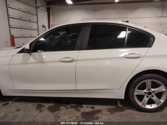 BMW 328i Xdrive 2015 WBA3B5C5XFF960988 Image 14