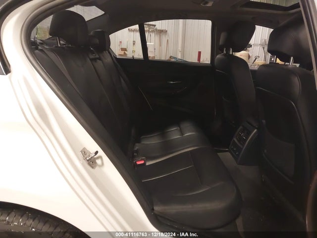 BMW 328i Xdrive 2015 WBA3B5C5XFF960988 Image 8