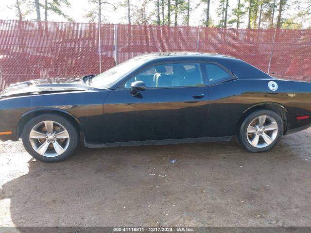 2C3CDZAG2FH715193 Dodge Challenger Sxt