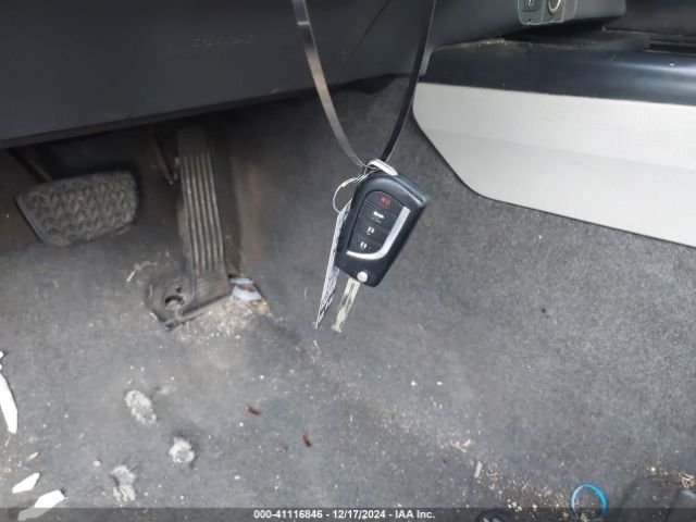 JTNB11HK8J3018632 Toyota CAMRY LE