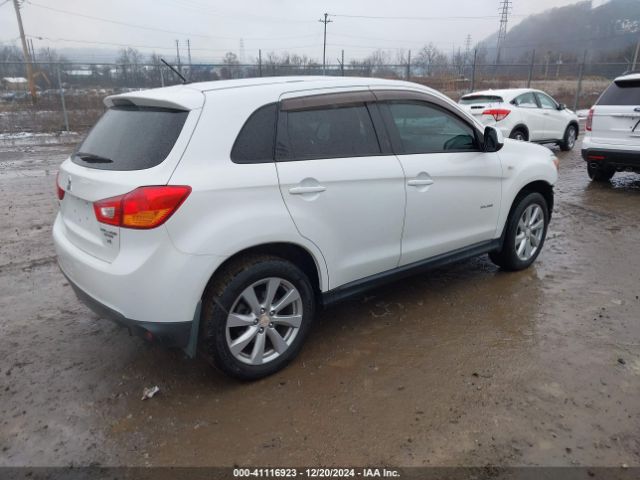 4A4AR3AW8FE058196 Mitsubishi Outlander Sport Es