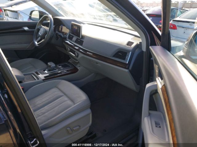 WA1BNAFY6K2070763 Audi Q5 45 Premium