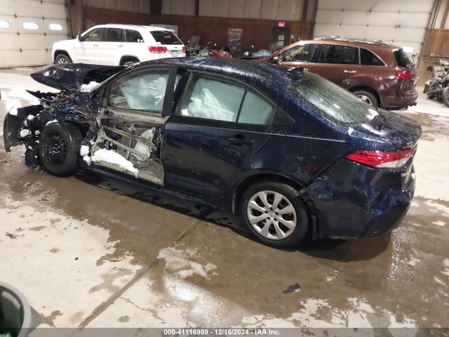 Toyota COROLLA LE 2022 5YFEPMAE7NP369843 Image 3