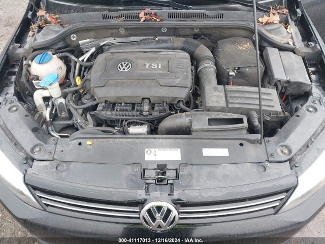 3VWD17AJ4EM319286 Volkswagen Jetta