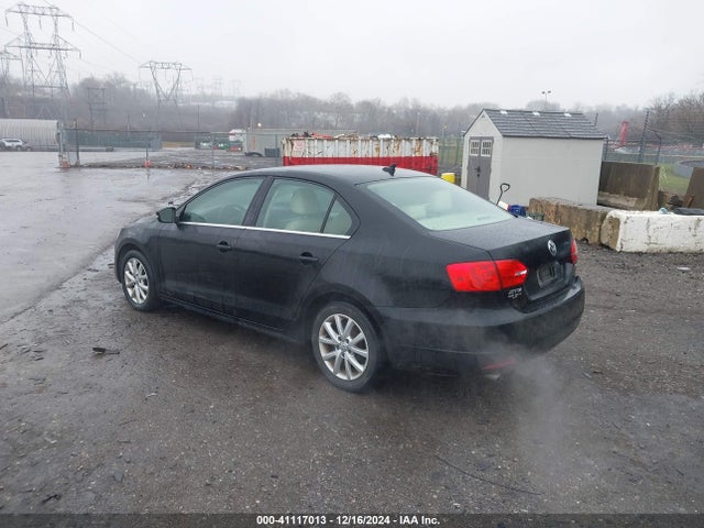 3VWD17AJ4EM319286 Volkswagen Jetta