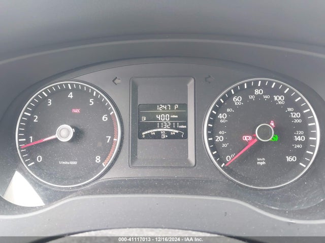 3VWD17AJ4EM319286 Volkswagen Jetta