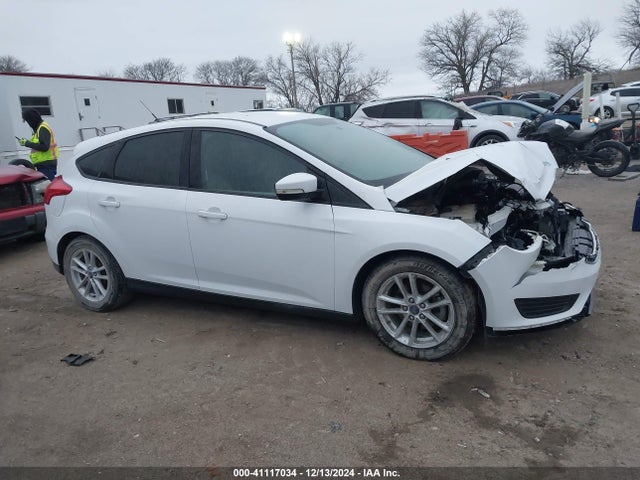 Ford FOCUS SE 2017 1FADP3K25HL337437 Image 13