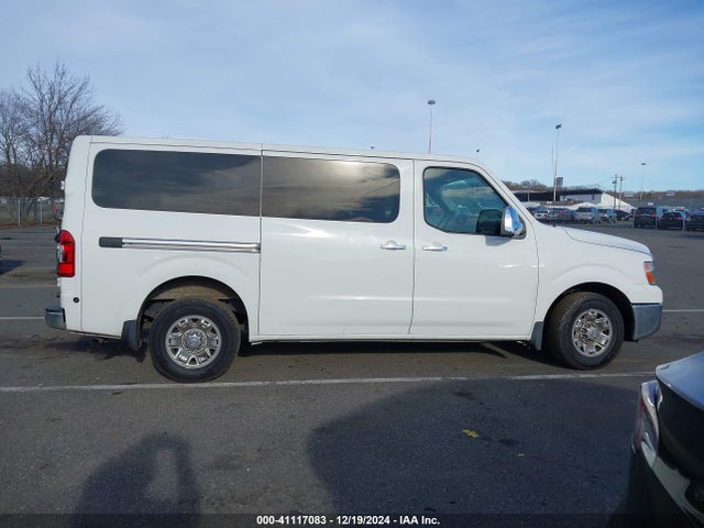 5BZBF0AA2JN853115 Nissan Nv Passenger Nv3500 Hd Sv V6
