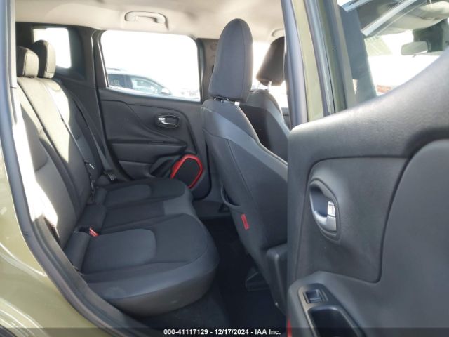 ZACCJBCT0FPB76299 Jeep Renegade Trailhawk
