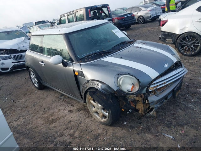 2010 MINI COOPER HARDTOP WMWMF3C53ATZ62685