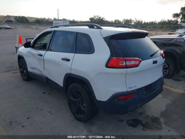 1C4PJLAB8GW336631 Jeep Cherokee Altitude