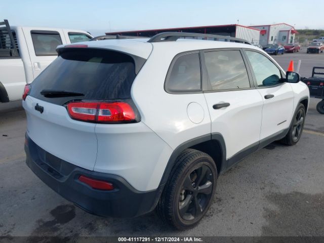 1C4PJLAB8GW336631 Jeep Cherokee Altitude