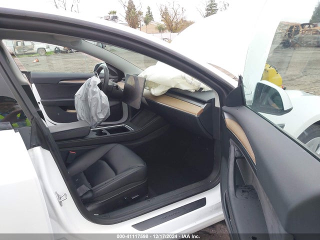 2023 TESLA MODEL 3 5YJ3E1EB9PF462888 Photo 4