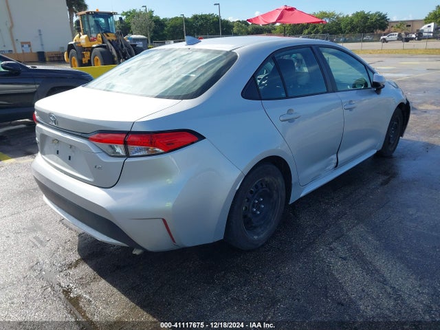 Toyota COROLLA LE 2022 5YFEPMAE0NP368453 Image 4