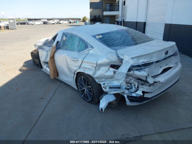 58ADA1C17RU039199 Lexus ES 300H