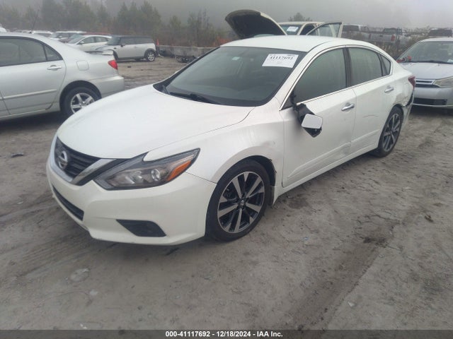 1N4AL3AP6HC472048 Nissan Altima 2.5 Sr