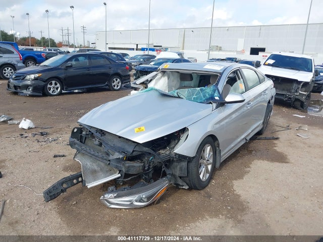 Hyundai SONATA SE 2019 5NPE24AF2KH740259 Image 2