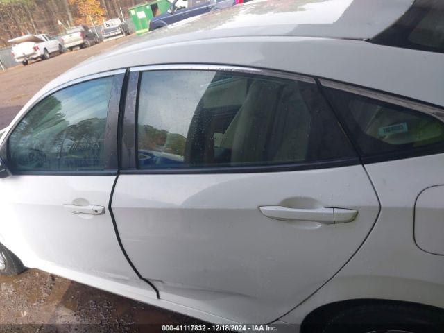 2HGFC2F51JH562956 Honda Civic Lx