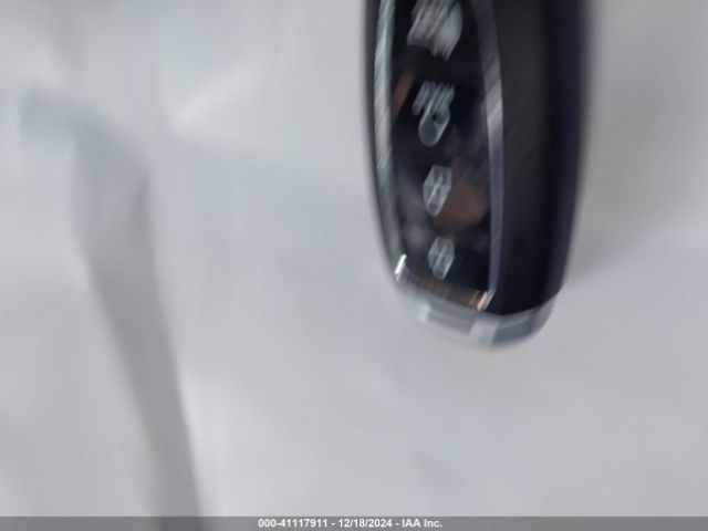 KMHRC8A32RU327409 Hyundai Venue Sel