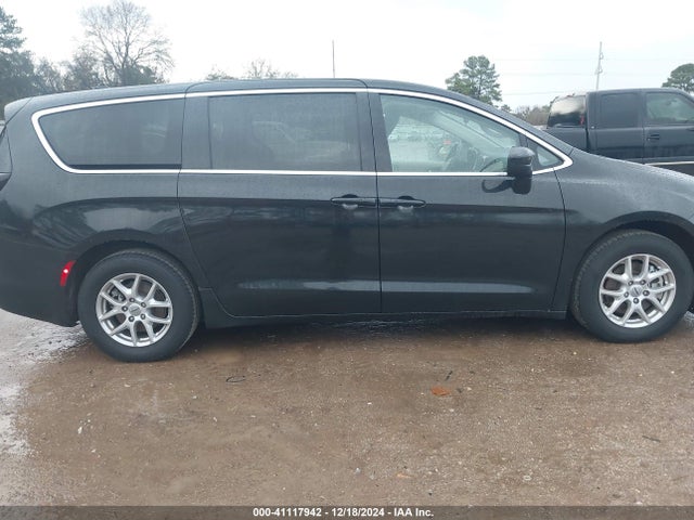 Chrysler Voyager Lx 2022 2C4RC1CG2NR208813 Image 13