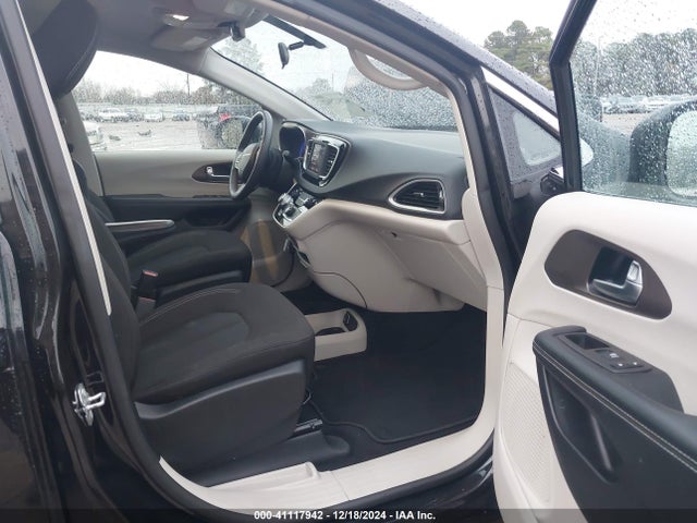 Chrysler Voyager Lx 2022 2C4RC1CG2NR208813 Image 5