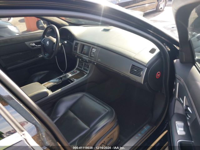 2012 JAGUAR XF SAJWA0JC8CMS54814 Photo 4