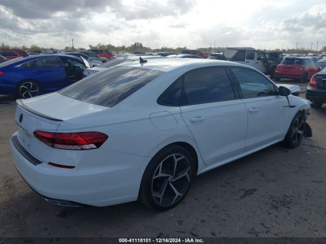 1VWMA7A37LC010668 Volkswagen Passat 2.0t R-line