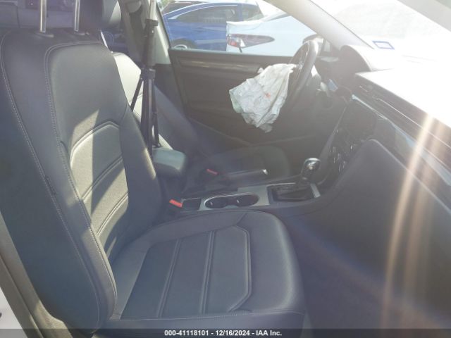 1VWMA7A37LC010668 Volkswagen Passat 2.0t R-line