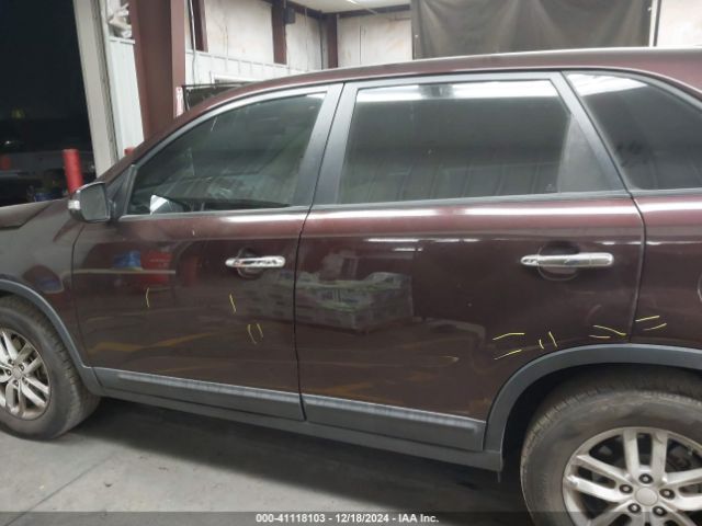 5XYKT3A67FG660012 KIA SORENTO LX