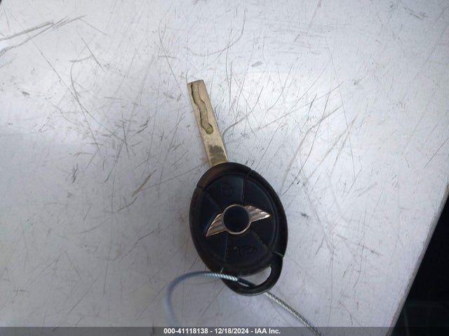 2006 MINI COOPER WMWRC335X6TK65049 Photo 10