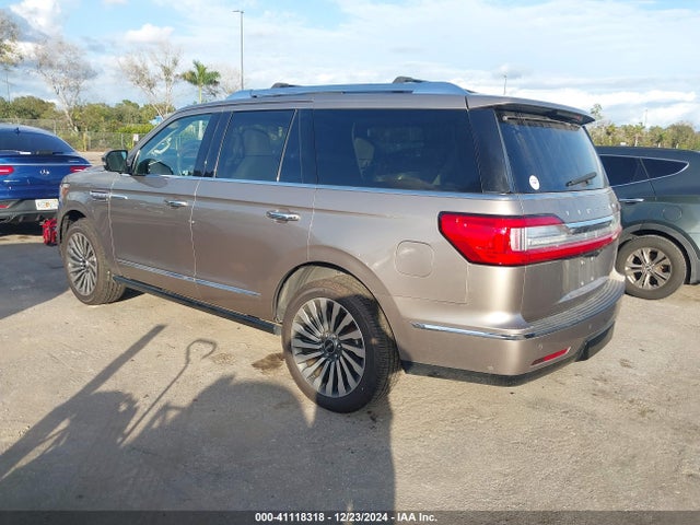 2018 LINCOLN NAVIGATOR 5LMJJ2LT5JEL13125 Photo 2