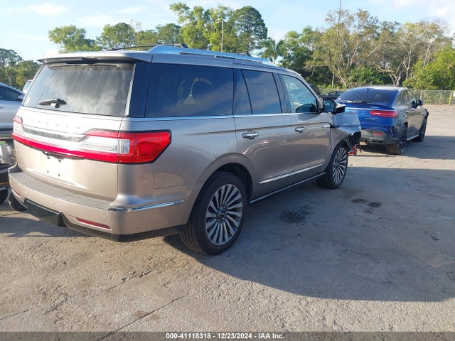 2018 LINCOLN NAVIGATOR 5LMJJ2LT5JEL13125 Photo 3