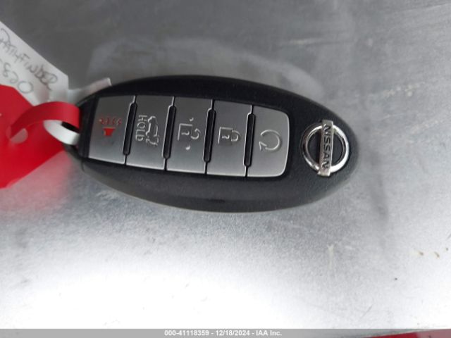 5N1DR2MM4JC637677 Nissan Pathfinder Sl