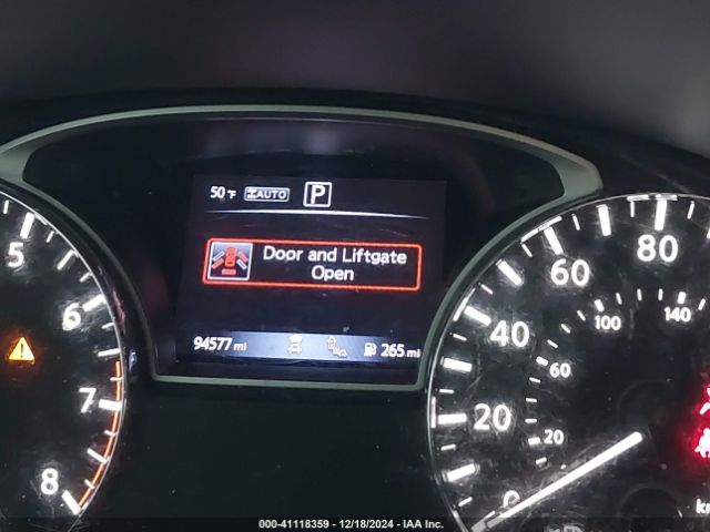 5N1DR2MM4JC637677 Nissan Pathfinder Sl