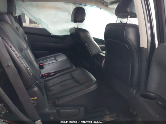 5N1DR2MM4JC637677 Nissan Pathfinder Sl