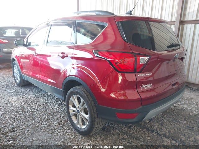 1FMCU0HD1KUA63057 Ford ESCAPE SEL