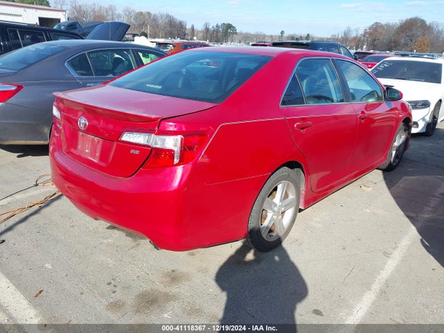 4T1BF1FK1EU788188 Toyota CAMRY SE