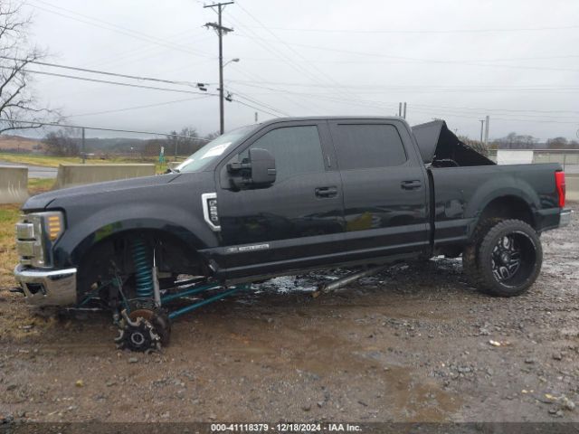 1FT7W2BT6KED09851 Ford F-250 Lariat
