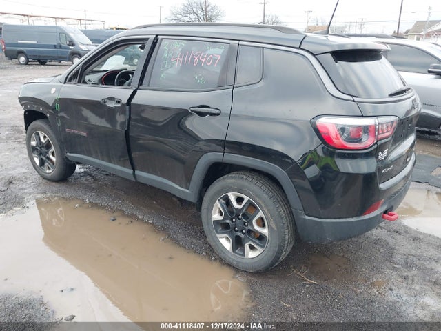 3C4NJDDB1HT689339 Jeep New Compass Trailhawk 4x4