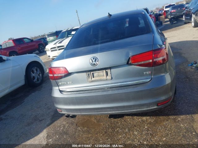 3VWL17AJ0HM244330 Volkswagen Jetta 1.8t Sel