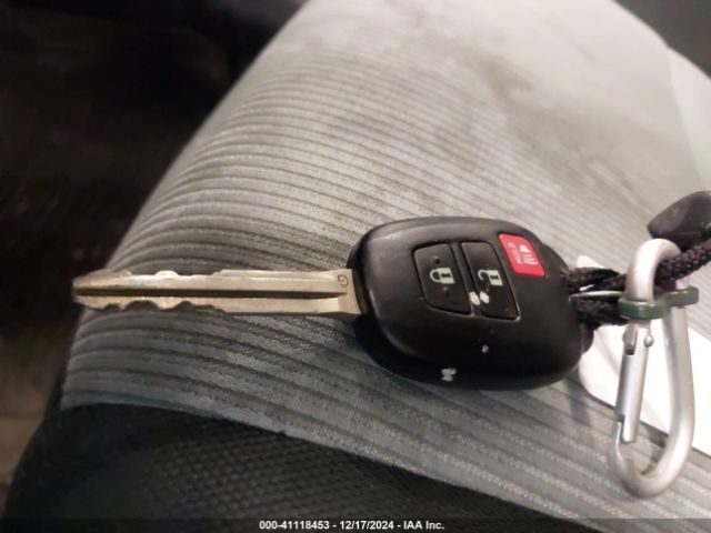 JTDKDTB36E1059612 Toyota Prius C Two