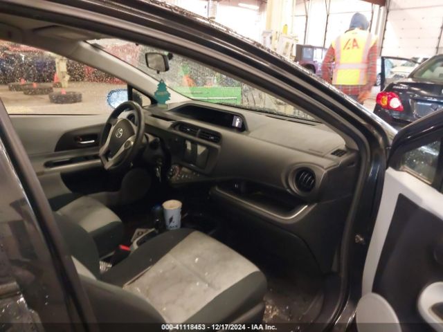 JTDKDTB36E1059612 Toyota Prius C Two